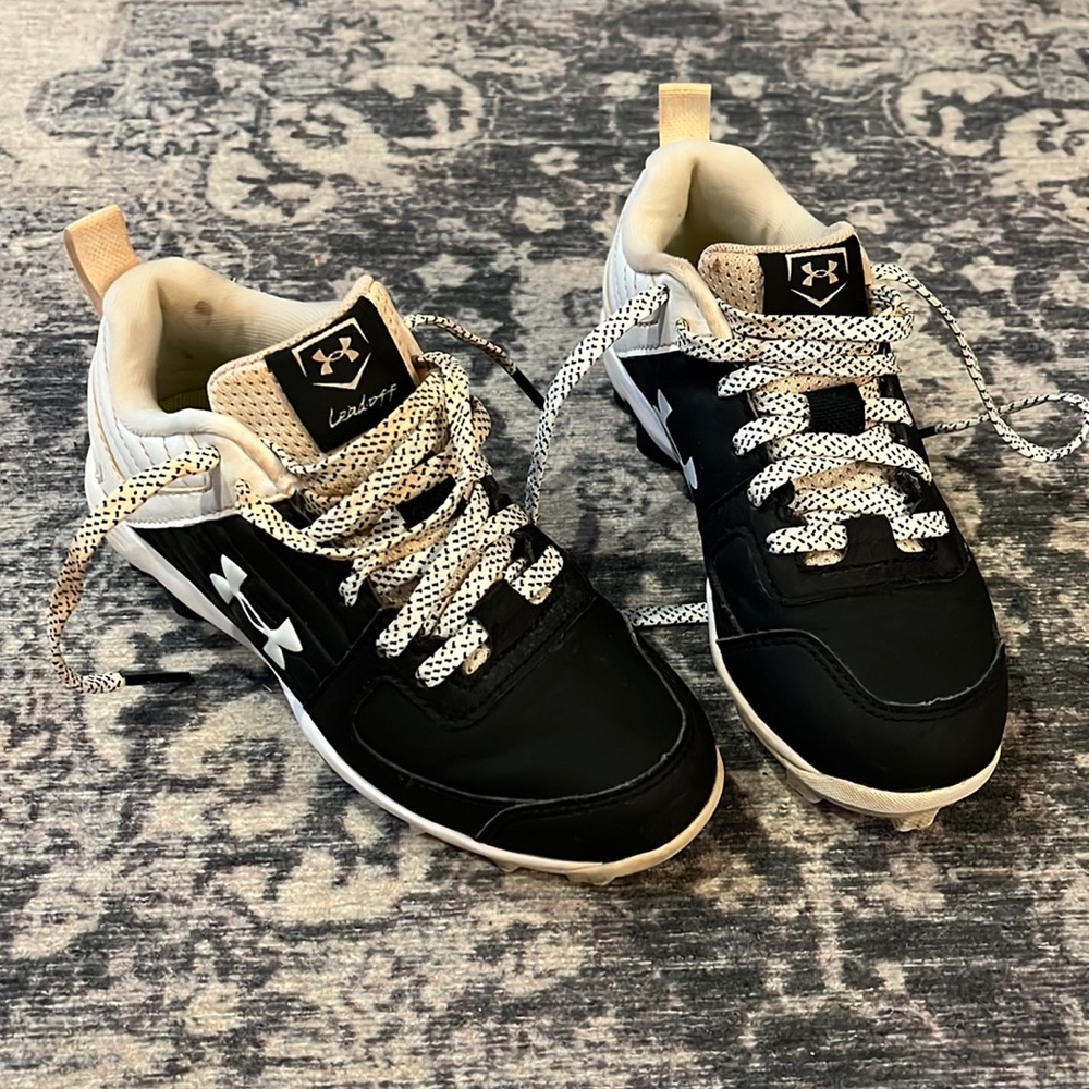 Under Armor Baseball Cleats (little boys)